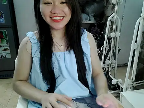 Snapshot of Ara4865 chatting on 10/08/25, 04:37 Ara4865 online show from 10/08/25, 04:37