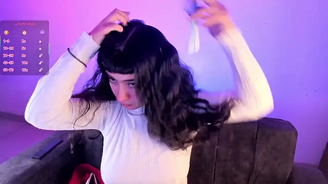 kitty  chs online show from 10/24/25, 11:39