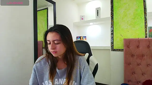 lala clark online show from 11/21/25, 12:59