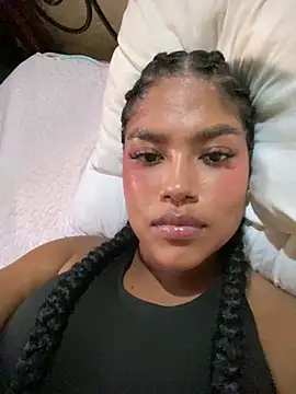 miiabrown18 online show from 11/02/25, 09:28