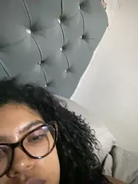 miiabrown18 online show from 03/27/26, 11:54