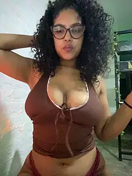 miiabrown18 online show from 04/22/26, 01:08