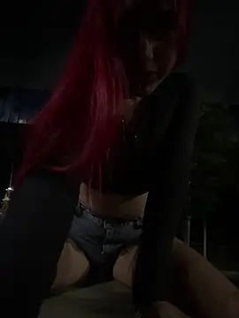 Snapshot of MeganSmith_01 chatting on 04/11/26, 04:06 MeganSmith 01 online show from 04/11/26, 04:06