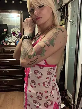 blondebarbiebae online show from 03/18/26, 12:36