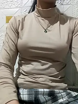 Snapshot of Lover-loverxx chatting on 11/14/25, 12:04 Lover-loverxx online show from 11/14/25, 12:04