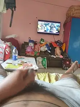 Snapshot of only_woman chatting on 12/21/25, 06:09 only woman online show from 12/21/25, 06:09