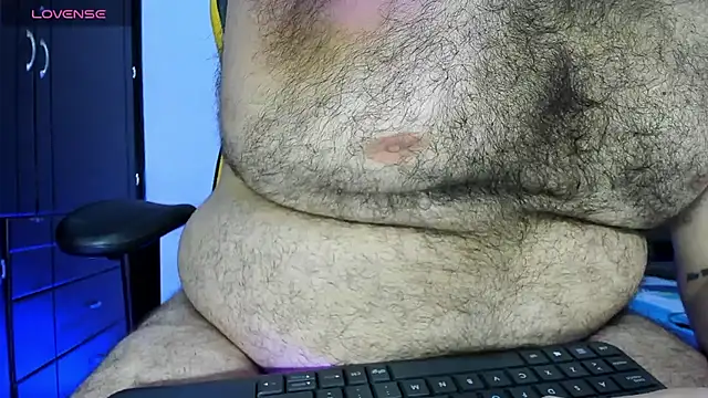 big bearr online show from 04/20/26, 04:04