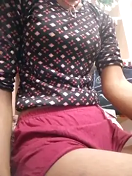 Snapshot of Cuty_kinjal chatting on 04/24/26, 10:45 Cuty kinjal online show from 04/24/26, 10:45