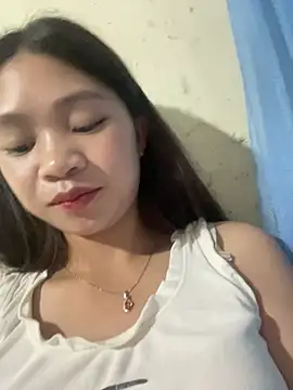Snapshot of Mayy1 chatting on 06/27/26, 03:33 Mayy1 online show from 06/27/26, 03:33