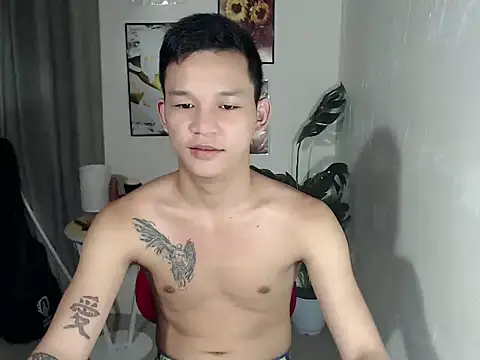 Snapshot of asianmonstercock05 chatting on 10/22/25, 05:56 asianmonstercock05 online show from 10/22/25, 05:56