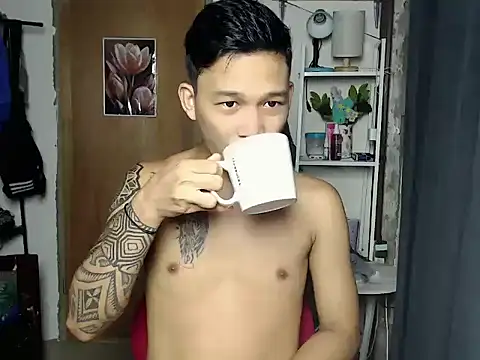 Snapshot of asianmonstercock05 chatting on 05/19/26, 01:00 asianmonstercock05 online show from 05/19/26, 01:00