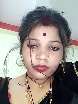 Snapshot of Mahek_love143 chatting on 12/13/25, 11:10 Mahek love143 online show from 12/13/25, 11:10