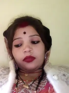 Snapshot of Mahek_love143 chatting on 12/22/25, 06:10 Mahek love143 online show from 12/22/25, 06:10