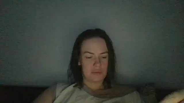 Snapshot of Veylonna chatting on 11/08/25, 06:51 Veylonna online show from 11/08/25, 06:51