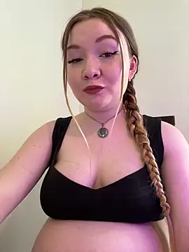 Amalie Smith online show from 06/08/26, 07:20