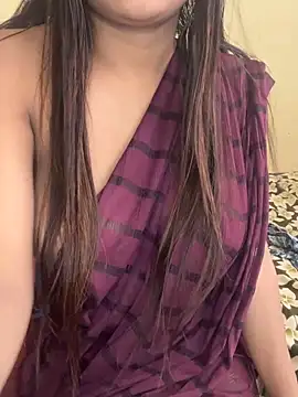 Snapshot of Nisha_queen675 chatting on 10/18/25, 08:37 Nisha queen675 online show from 10/18/25, 08:37