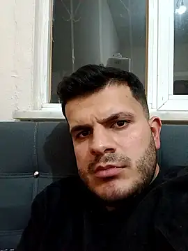 Snapshot of kadiirsekercii chatting on 12/19/25, 12:28 kadiirsekercii online show from 12/19/25, 12:28