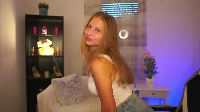 emmie murray online show from 11/05/25, 02:06