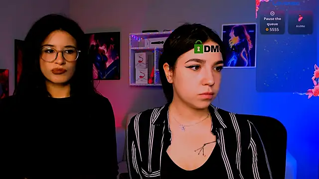 justcamila  online show from 10/15/25, 11:32