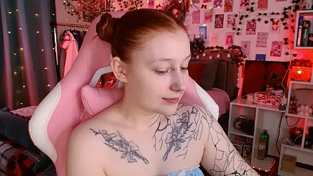 Ayla Hicks online show from 12/21/25, 09:00