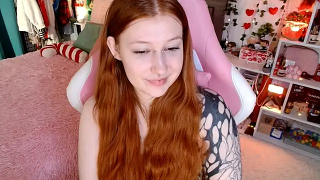 Ayla Hicks online show from 04/14/26, 03:12