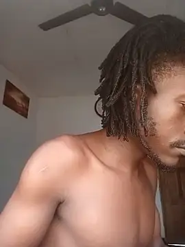 Snapshot of FilmableAntonym chatting on 11/21/25, 11:31 FilmableAntonym online show from 11/21/25, 11:31