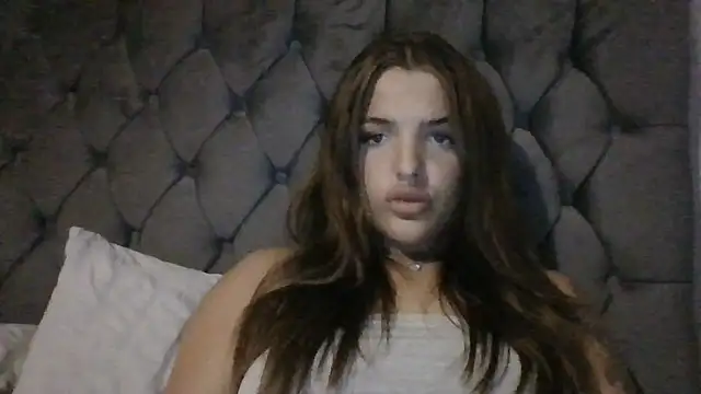 YourBabyx69x online show from 10/11/25, 07:45