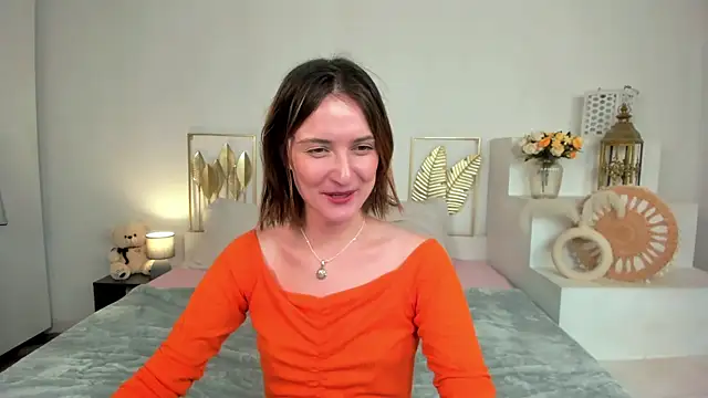 Snapshot of Rimma_Kallas chatting on 09/24/25, 06:06 Rimma Kallas online show from 09/24/25, 06:06