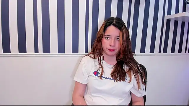 Snapshot of Dani_Velasquez chatting on 10/07/25, 02:58 Dani Velasquez online show from 10/07/25, 02:58