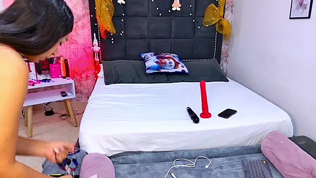 Aliss Star online show from 12/21/25, 12:34