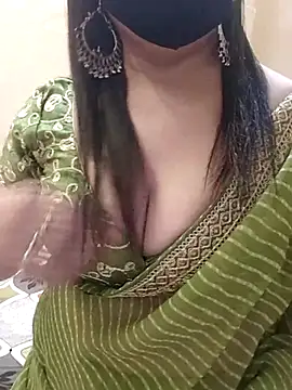 Snapshot of Sakshi-11 chatting on 11/04/25, 02:05 Sakshi-11 online show from 11/04/25, 02:05