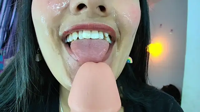 Hinata 21  online show from 03/19/26, 09:08