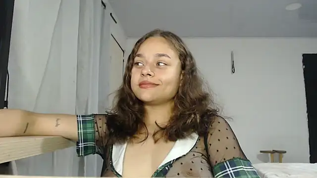 LittleCheerry69 online show from 04/23/26, 02:52