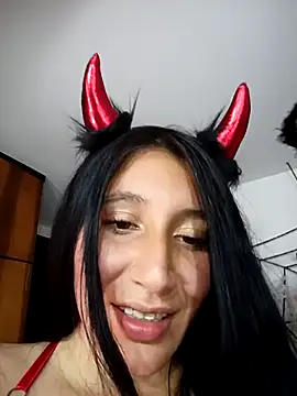   Antonella online show from 10/05/25, 03:16