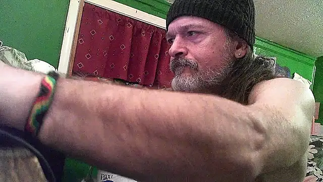 HippieDad333 online show from 04/28/26, 03:22