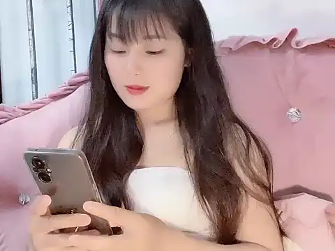 Snapshot of Lie_liee chatting on 06/05/26, 01:50 Lie liee online show from 06/05/26, 01:50