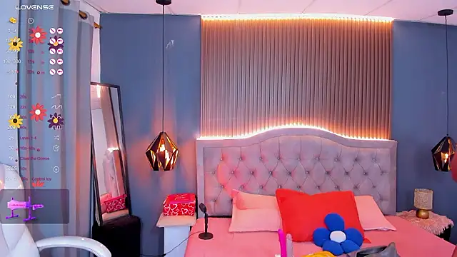 Tiffany  charm  online show from 03/07/26, 03:47