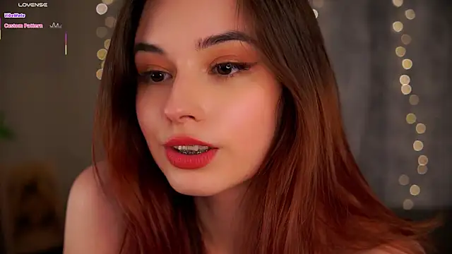 LunaraRada online show from 03/22/26, 03:37