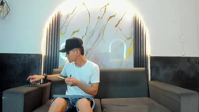 liam coleman25 online show from 02/08/26, 05:00