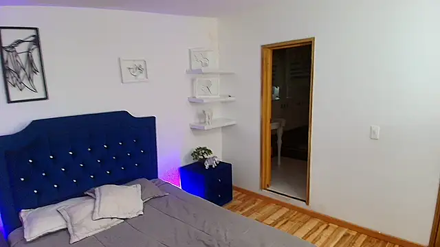 Axel Draven online show from 10/18/25, 11:11