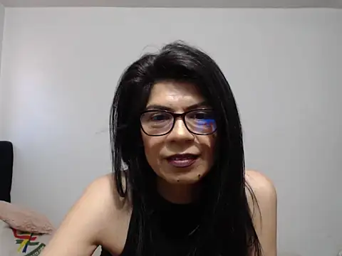 Snapshot of abrilsex23 chatting on 10/15/25, 07:36 abrilsex23 online show from 10/15/25, 07:36