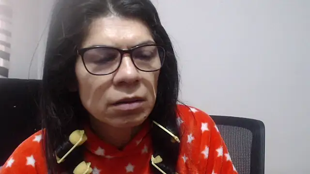 abrilsex23 online show from 11/28/25, 03:36