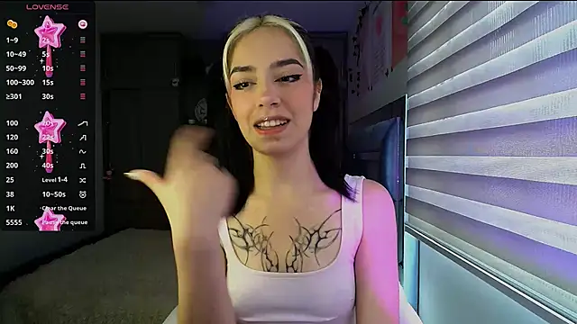 Kittyross online show from 11/26/25, 05:14