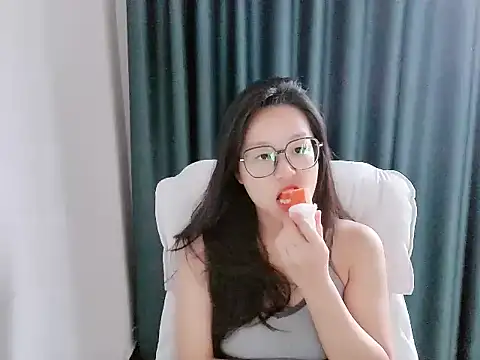 guai00 online show from 10/03/25, 01:46