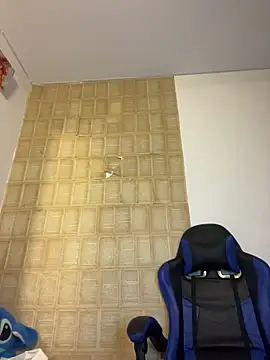 Snapshot of came_lia1 chatting on 11/29/25, 12:35 came lia1 online show from 11/29/25, 12:35