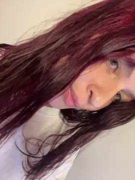 Snapshot of came_lia1 chatting on 12/18/25, 03:56 came lia1 online show from 12/18/25, 03:56