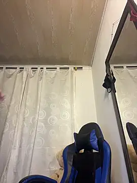 Snapshot of came_lia1 chatting on 03/13/26, 03:13 came lia1 online show from 03/13/26, 03:13