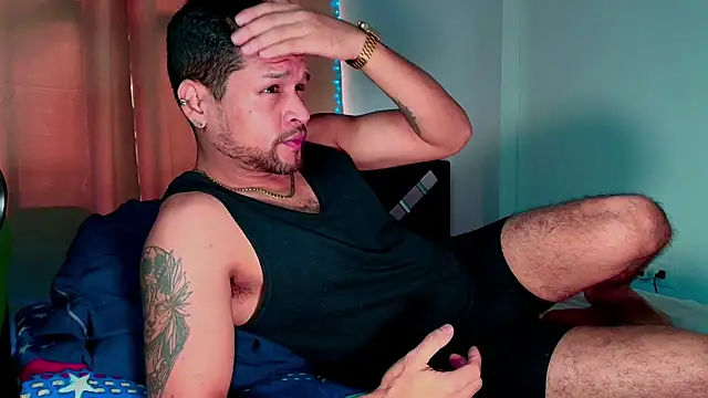 LucasGaeel online show from 11/11/25, 05:35