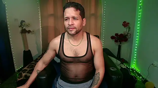 LucasGaeel online show from 04/19/26, 03:44