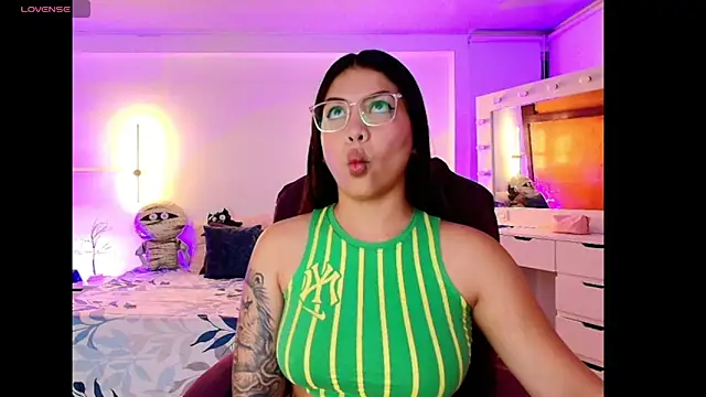 kloe28 online show from 11/04/25, 04:00